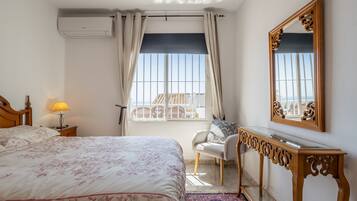 2 habitaciones, tabla de planchar con plancha y wifi gratis