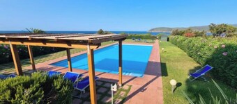 Ferienwohnung 'Casa Zuccale' mit Meerblick, Gemeinschaftspool & Terrassen