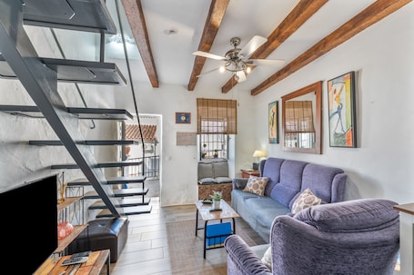 TV. Casa Don Diego: Mountain Views, Wi-Fi, and Air Conditioning