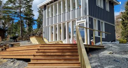 Sea Cottages -7: The Hillside Seacottage