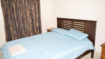 Apartment, 1 Bedroom | 1 bedroom, bed sheets
