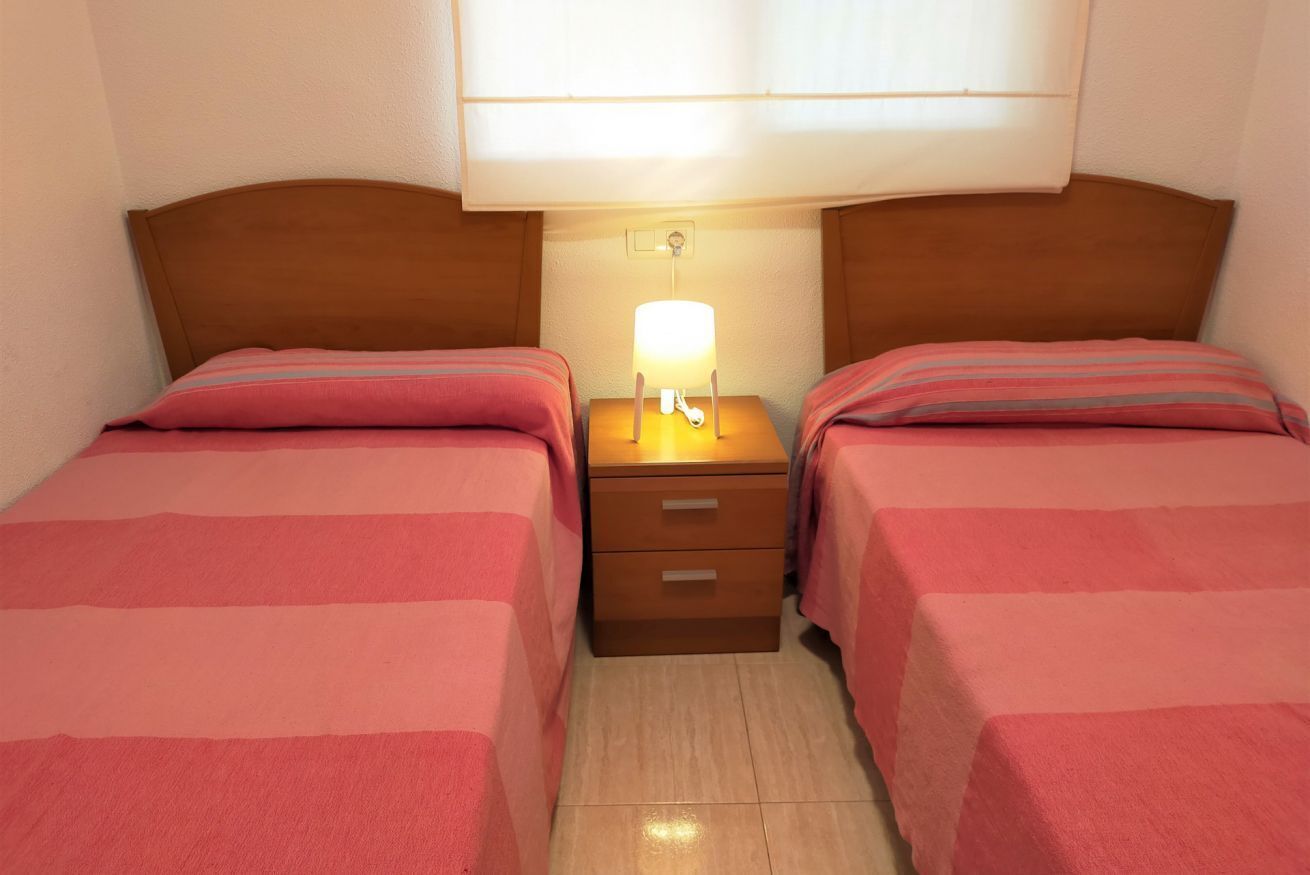 2 slaapkamers, een strijkplank/strijkijzer