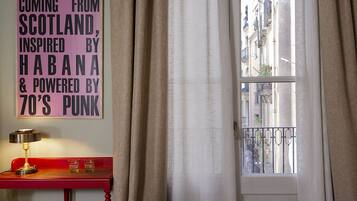 Deluxe-Doppelzimmer | Zimmersafe, VerdunkelungsvorhÀnge, schallisolierte Zimmer