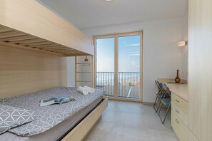 Family House, Multiple Bedrooms, 2 Bathrooms, Mountainside (Panorama Seaview Kolomban) | 2 bedrooms, laptop workspace, free WiFi, bed sheets - Panorama Seaview Kolomban (Koper)