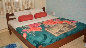 Standard Double Room | Bed sheets