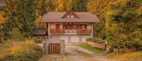 Family House, Multiple Bedrooms, Mountainside (Alpine Retreat Gaja Kranjska Gora) | Exterior