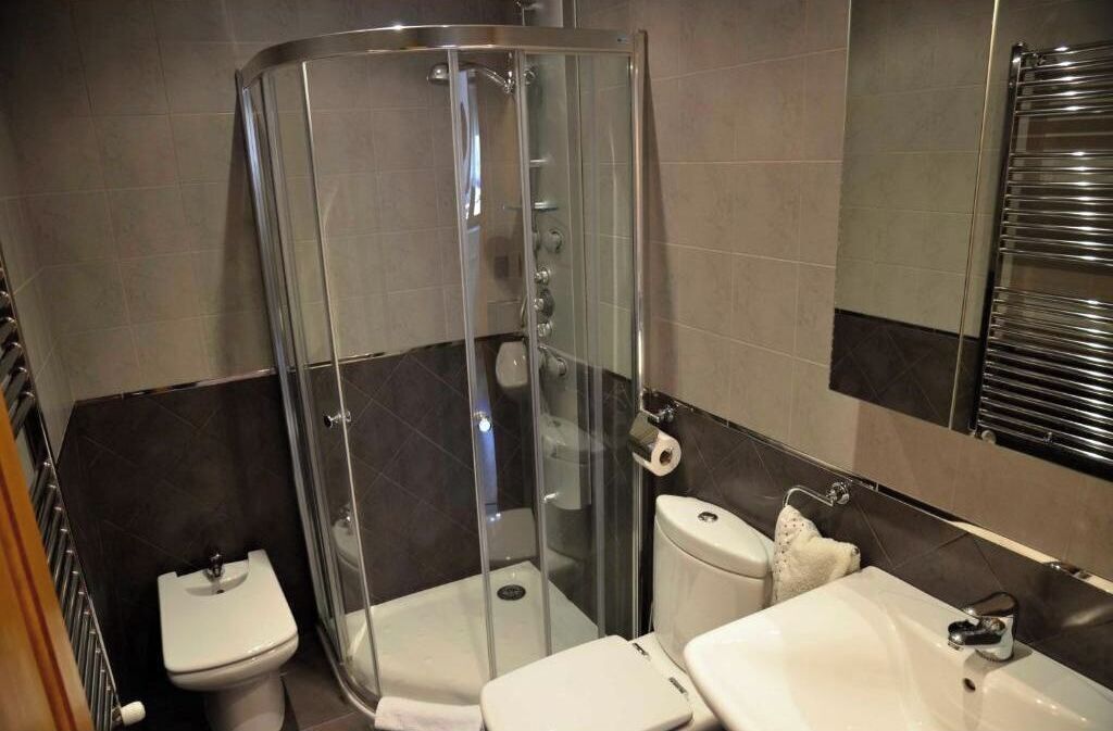 Douche, bidet