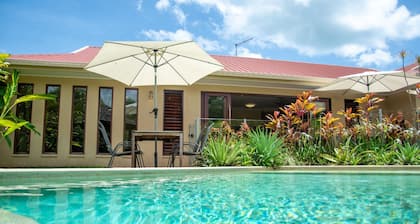 Belle Escapes Villa Latania Palm Cove