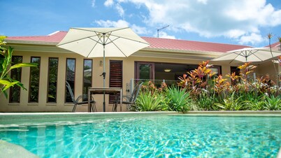 Belle Escapes Villa Latania Palm Cove