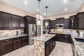 House, 4 Bedrooms | Private kitchen | Fridge, oven, coffee/tea maker, toaster - Athena 4 Bedroom Home by RedAwning (Gilbert)