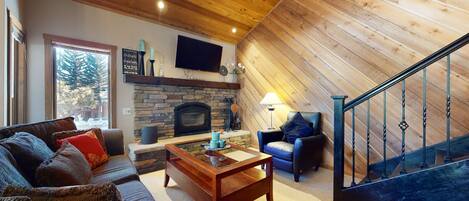 Condo, 1 Bedroom | Living area | Smart TV, fireplace
