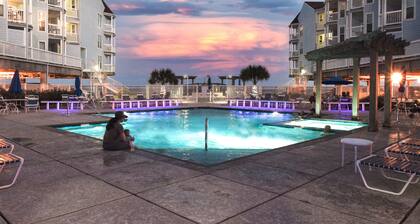 Seascape 1322 2 Bedroom Condo by RedAwning