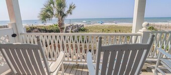 Shining Sea 5 Bedroom Home by RedAwning