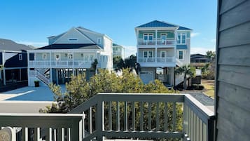 House, 2 Bedrooms | Property grounds