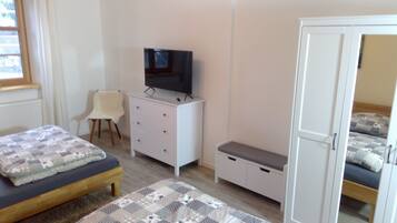 4 chambres, fer et planche Ă repasser, lit parapluie, Wi-Fi gratuit