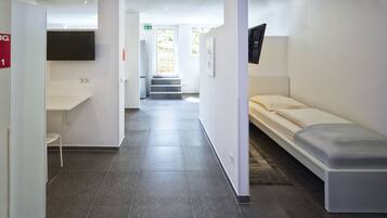 1 bedroom, WiFi (free), bed sheets