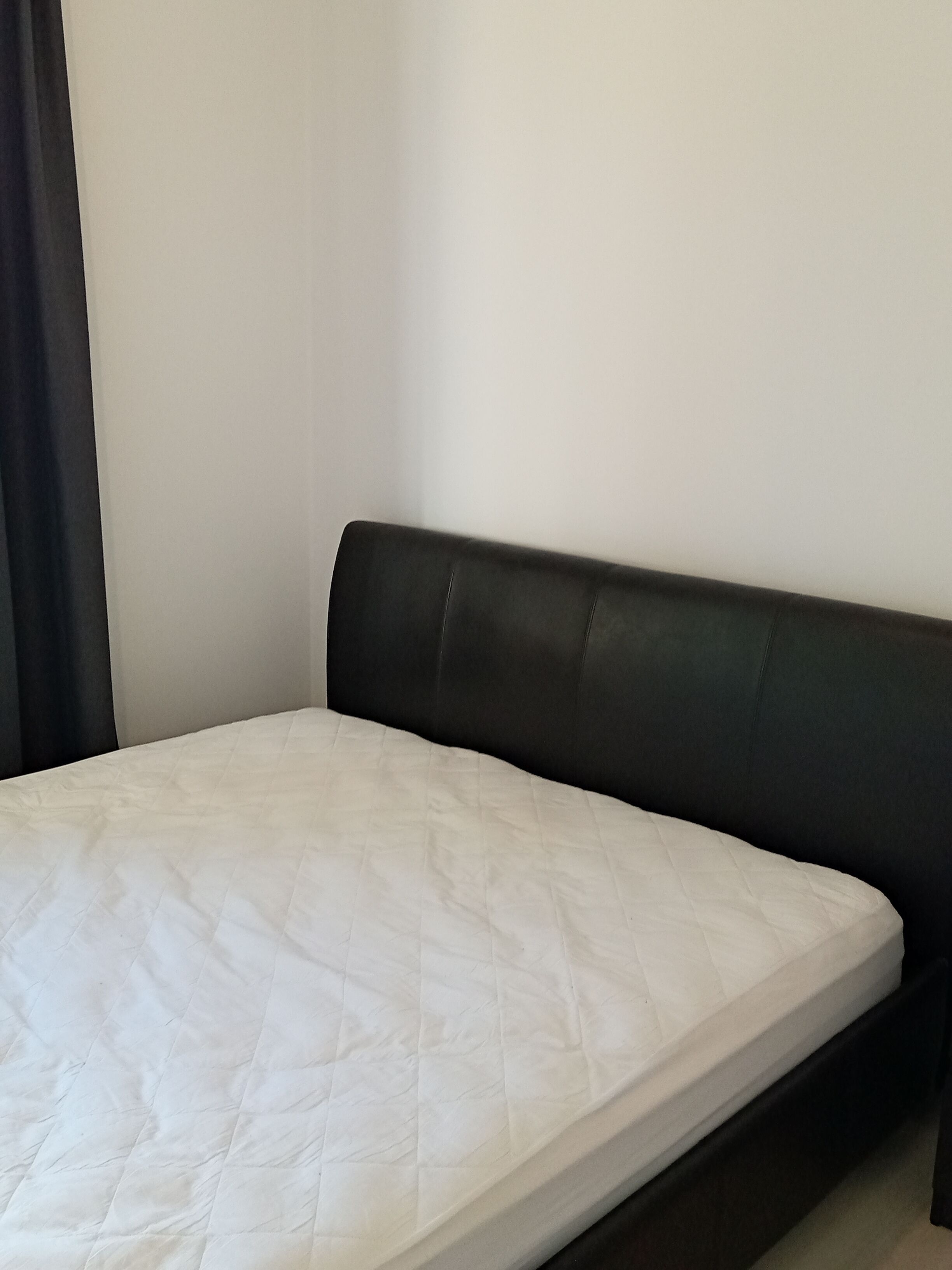 15Km From Perth CBD, Self Contained Studio. Available March2022