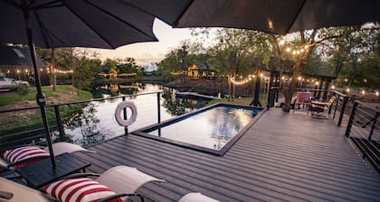 Shadow Bend at Live Oak Lake | Modern Cabin