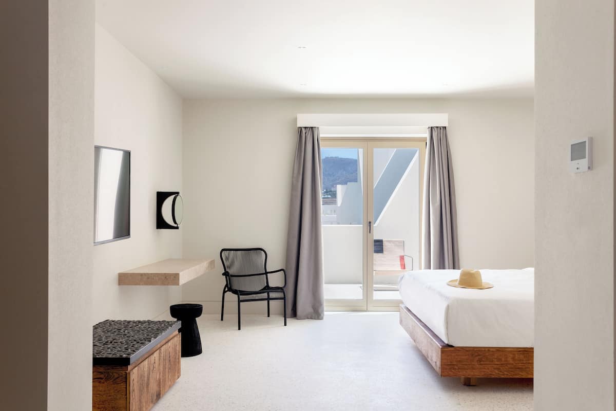 Harmonia Junior Balcony Suite | 1 bedroom, premium bedding, minibar, in-room safe