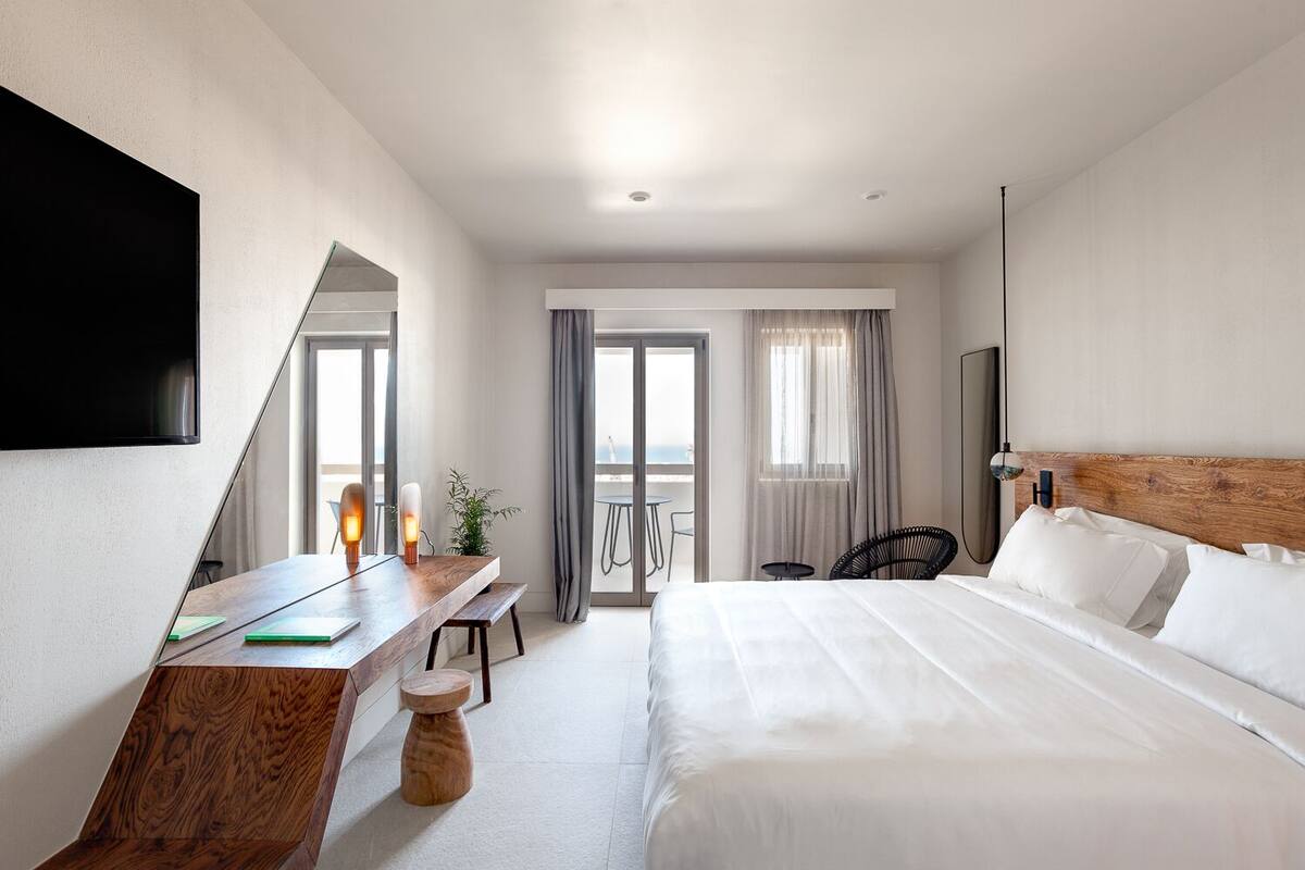 nous balcony room | 1 bedroom, premium bedding, minibar, in-room safe