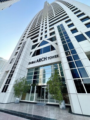 Fachada de la propiedad