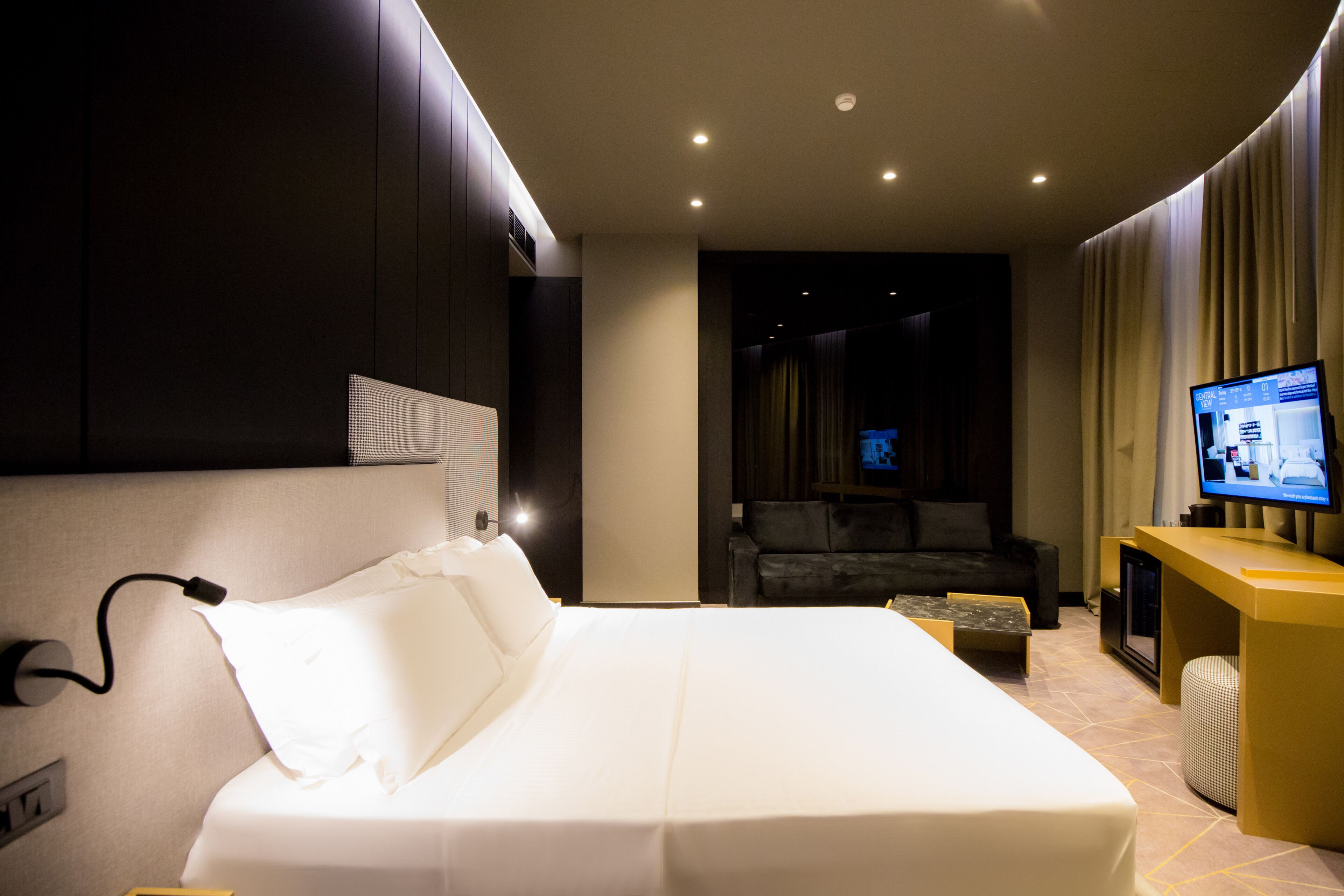 Superior Double Room | Premium bedding, memory foam beds, minibar, in-room safe