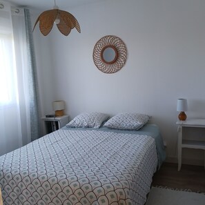 4 Schlafzimmer, Bügeleisen/Bügelbrett, Bettwäsche