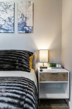 3 habitaciones, tabla de planchar con plancha y wifi gratis