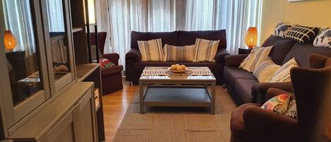 تلفزيون ذكي، كُتُب