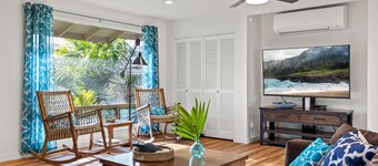 Perfect Family Beach House. Walk out gate to Amazing Beach.