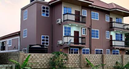 Comfy & Cozy Hideout ~ Close to Highway ~parking