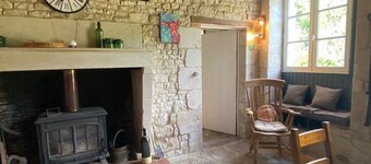 Beautiful country house with private garden and heated swimming pool