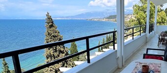 Sea side villa Alexandra