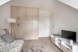 Televisión y reproductor de DVD 