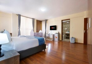 Chambre, 1 grand lit | Draps fournis