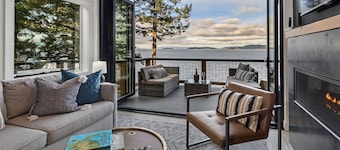 Waterfront Home! Hot Tub! (HOS)