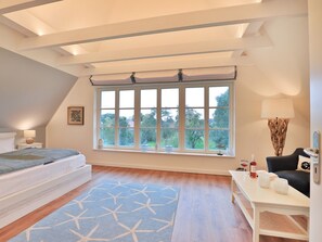 4 bedrooms, in-room safe, iron/ironing board, travel cot