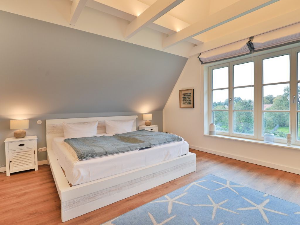 4 多间卧室、客房内保险箱、熨斗/熨衣板、旅行婴儿床