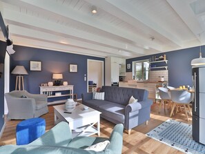 Unclassified image, 5 of 53, button