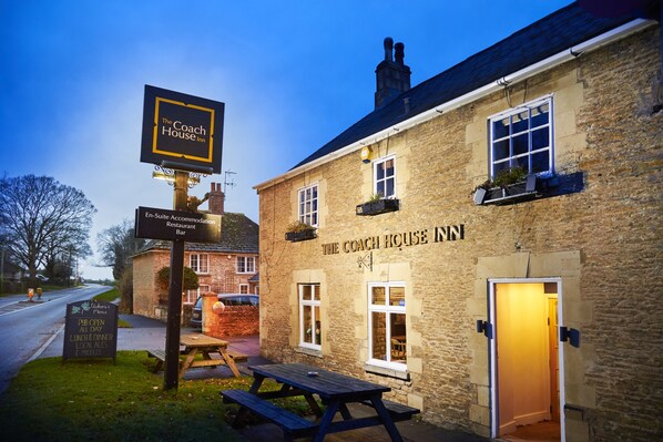 Exterior - Luxury and cosy self contained apartment. (South Luffenham)