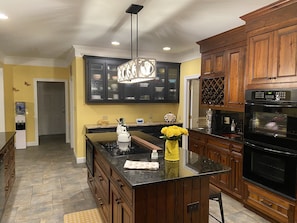 Microonde, lavastoviglie, macchina per tè/caffè