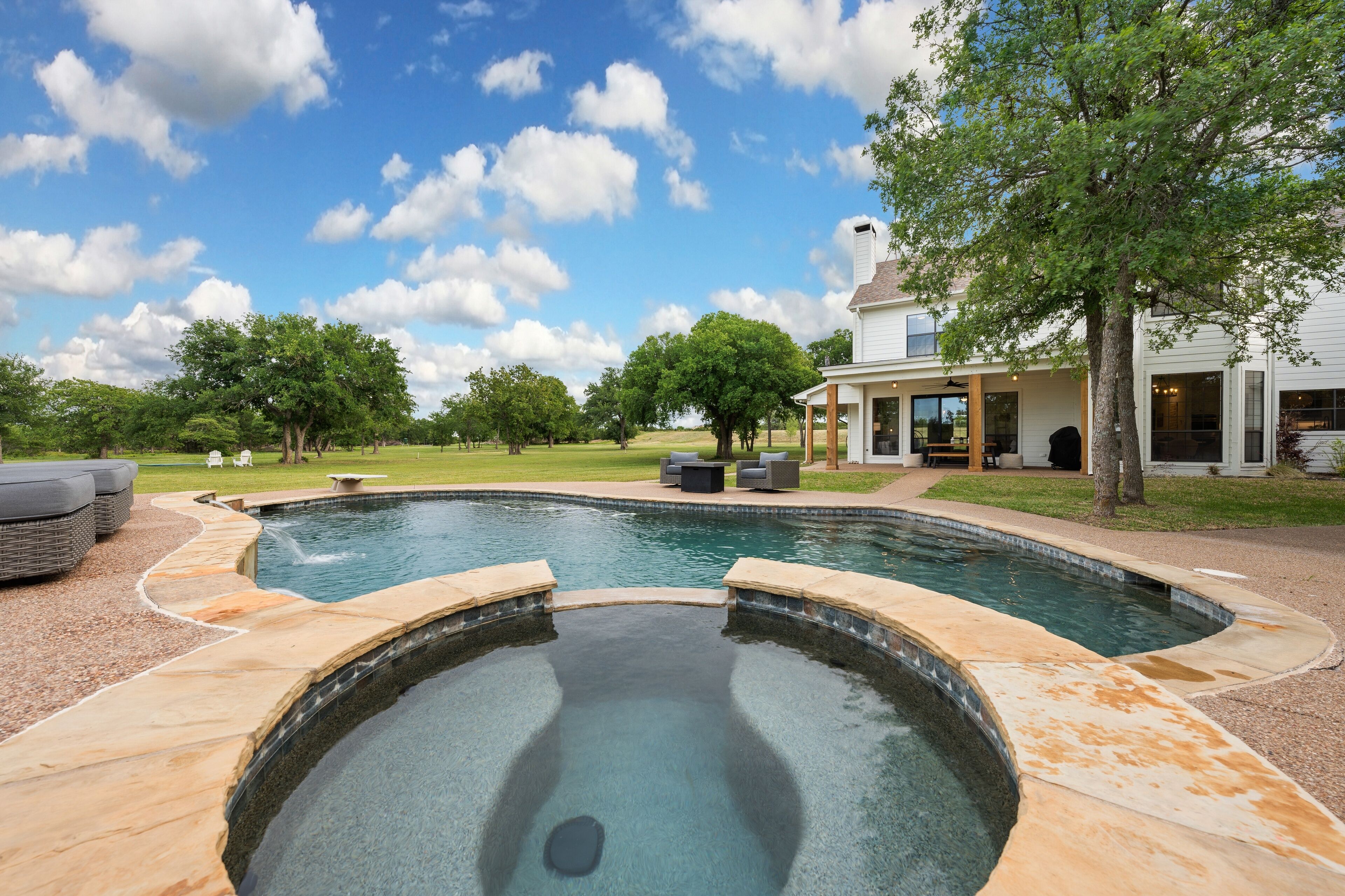 House, 5 Bedrooms | Pool | Outdoor pool