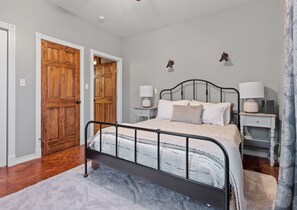 Casa, 2 quartos | 2 quartos, ferros/tábuas de passar roupa, Wi-Fi de cortesia