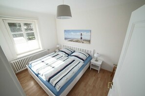 1 chambre, lit parapluie, Wi-Fi, draps fournis