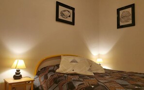 2 Schlafzimmer, Bügeleisen/Bügelbrett, WLAN