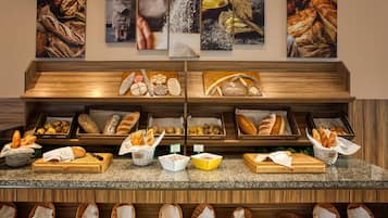 Petit déjeuner buffet compris tous les jours