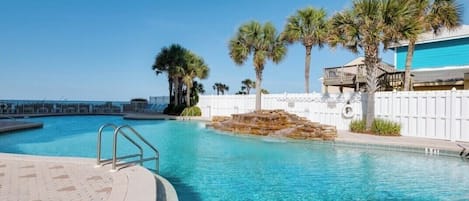Indendørs pool, udendørs pool