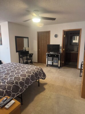 1 habitación, escritorio y wifi gratis