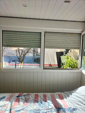 1 bedroom, WiFi - Apartment F2 balcony in secure residence (Nîmes)