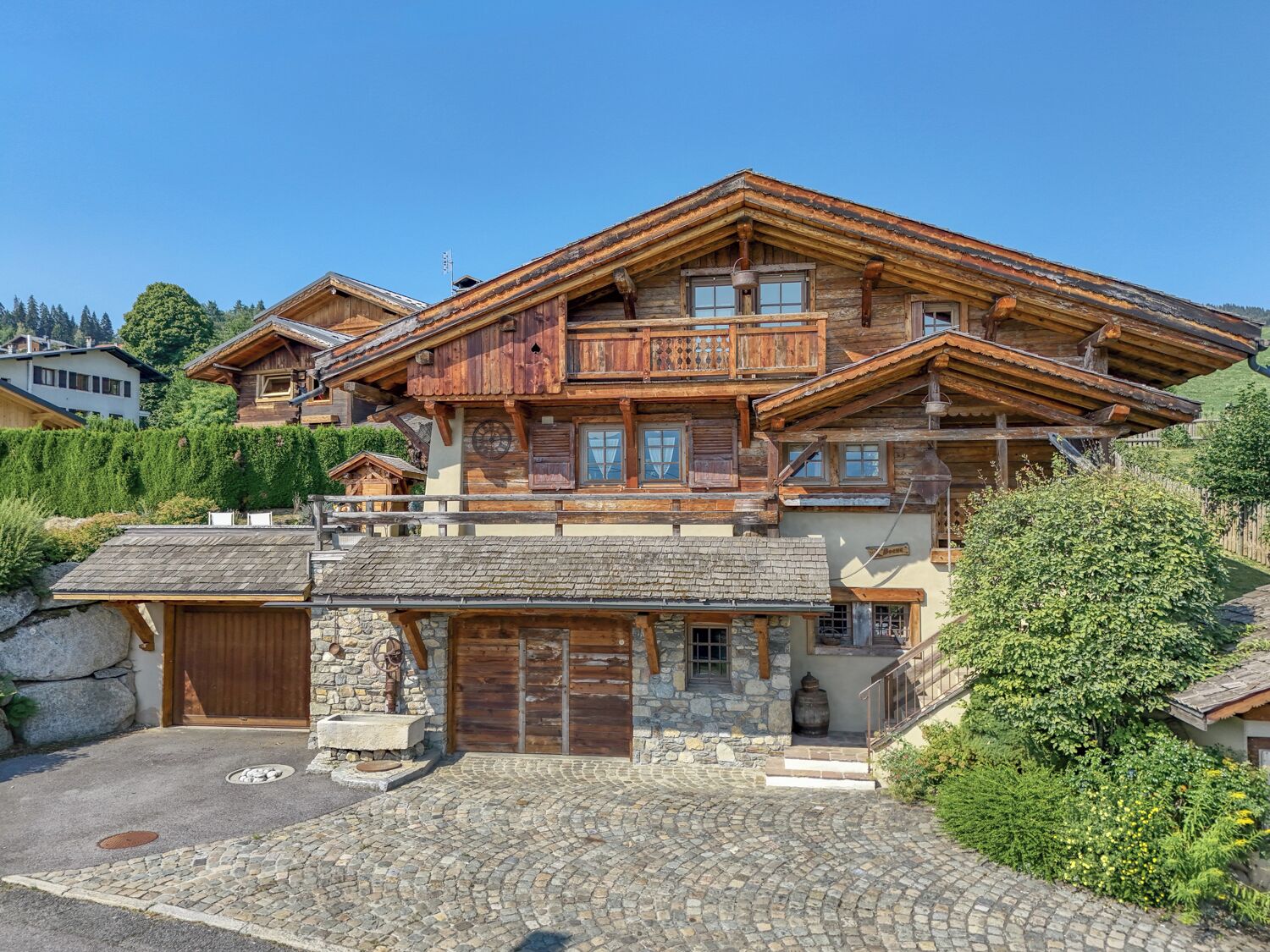 Façade du chalet.
